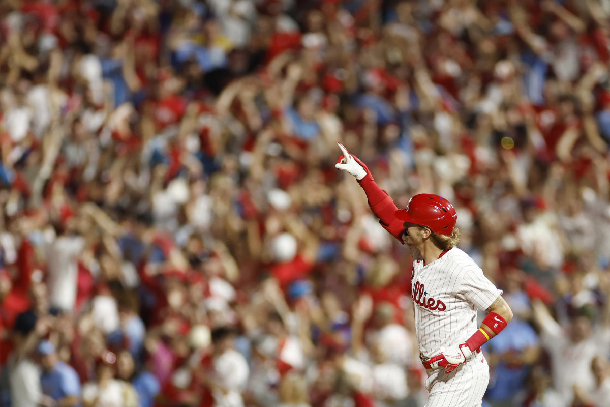 Miami Marlins play in front of nearly empty stadium vs. Phillies - Sports  Illustrated