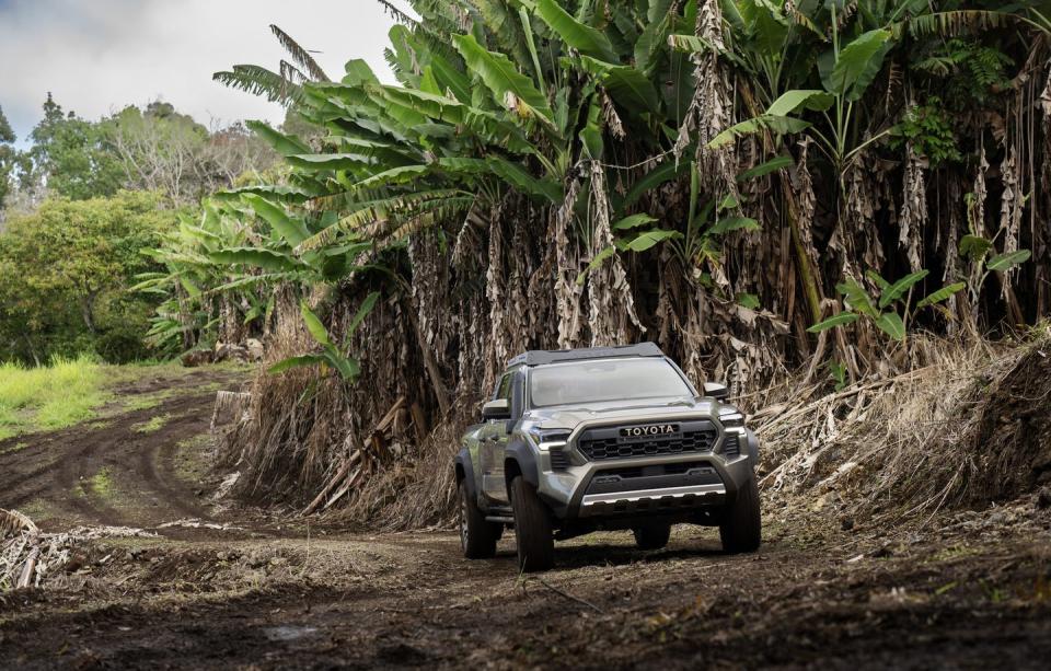 2024 toyota tacoma trailhunter press images