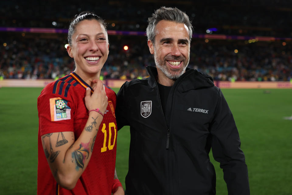 Jennifer Hermoso con el entrenador Jorge Vilda el día de la victoria de España en el Mundial  (Alex Pantling - FIFA/FIFA via Getty Images)