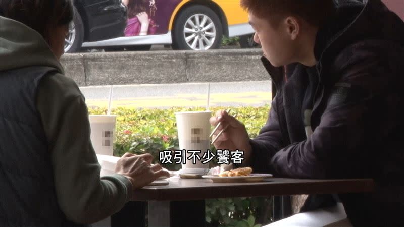 紅茶牛奶老店開出25個月年終讓民眾羨慕。