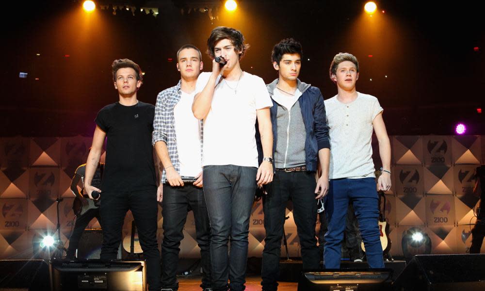 (L-R) Louis Tomlinson, Liam Payne, Harry Styles, Zayn Malik and Niall Horan of One Direction at Madison Square Garden on 7 December 2012 in New York City.