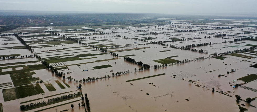 Dans la province du Shanxi, plus de 120 000 personnes ont été temporairement évacuées à cause d'inondations, le 10 octobre.




