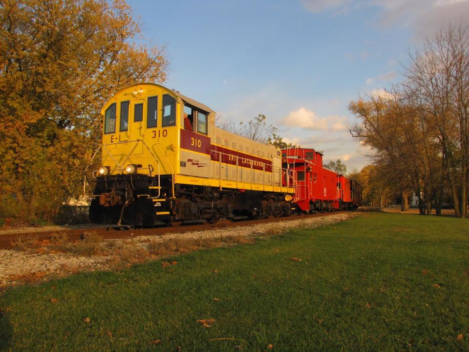 The Hoosier Valley Railroad Museum will offer a Twilight Pumpkin Train with the Not-So-Scary, Scary Animal Show on Oct. 21 and 28, 2023.