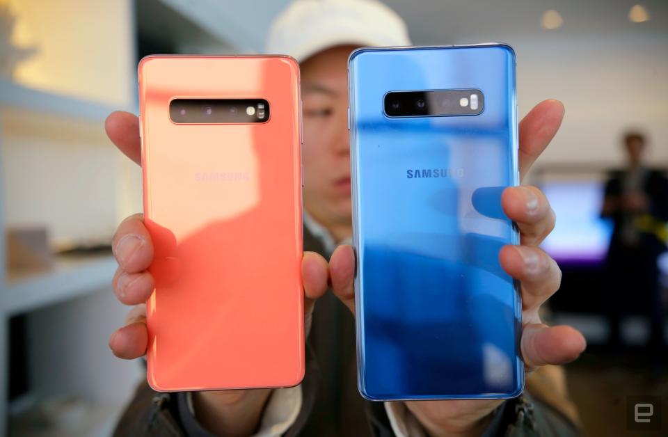 Samsung Galaxy S10 (Engadget)