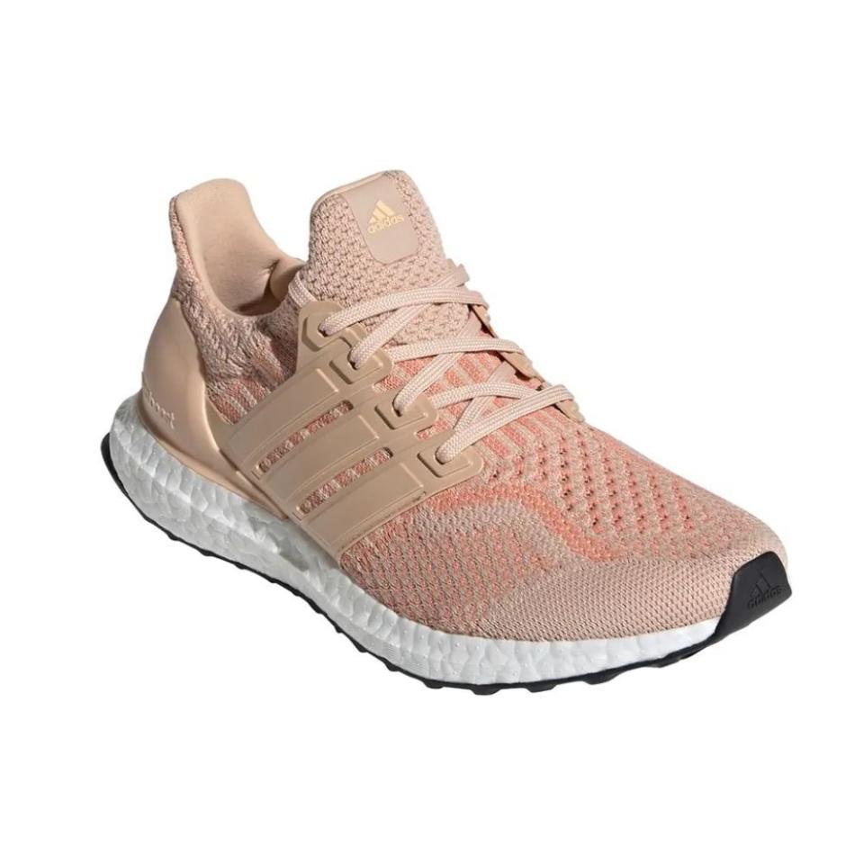 23) UltraBoost DNA Running Shoes