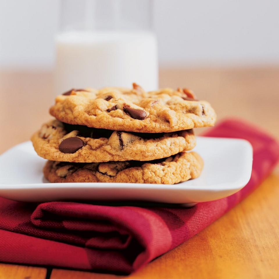 Thick, Chewy Chocolate Chip Cookies