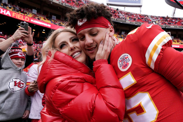IN PHOTOS: Patrick Mahomes, wife Brittany, and kids get ready for