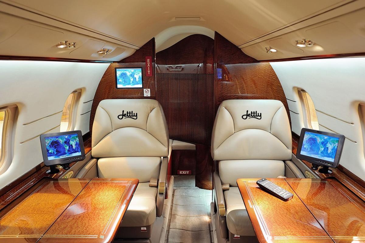 There's A New Way To Book Private Jets — And It's 'Just Like Expedia'