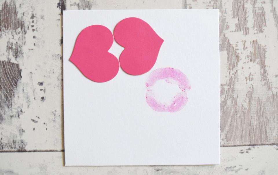 Three Kisses Card: Step 4