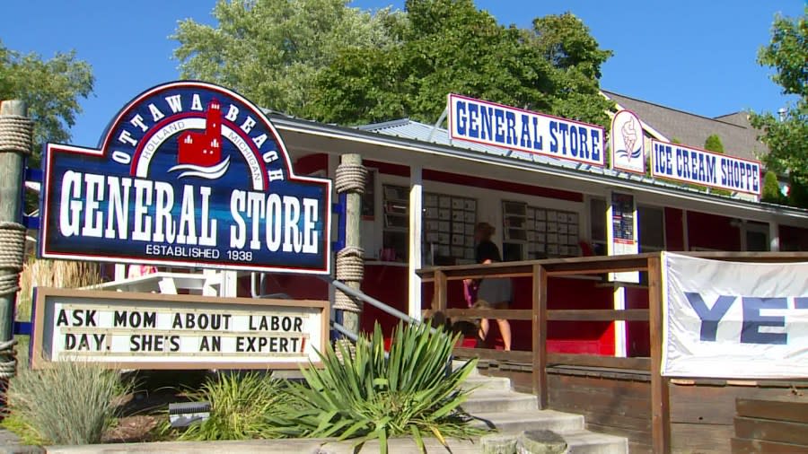 Ottawa Beach General Store is set to be rebuilt over the winter. (Sept. 4, 2023)