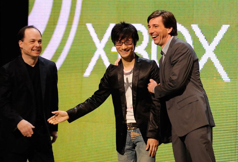 Hideo Kojima con Don Mattrick en E3 2013