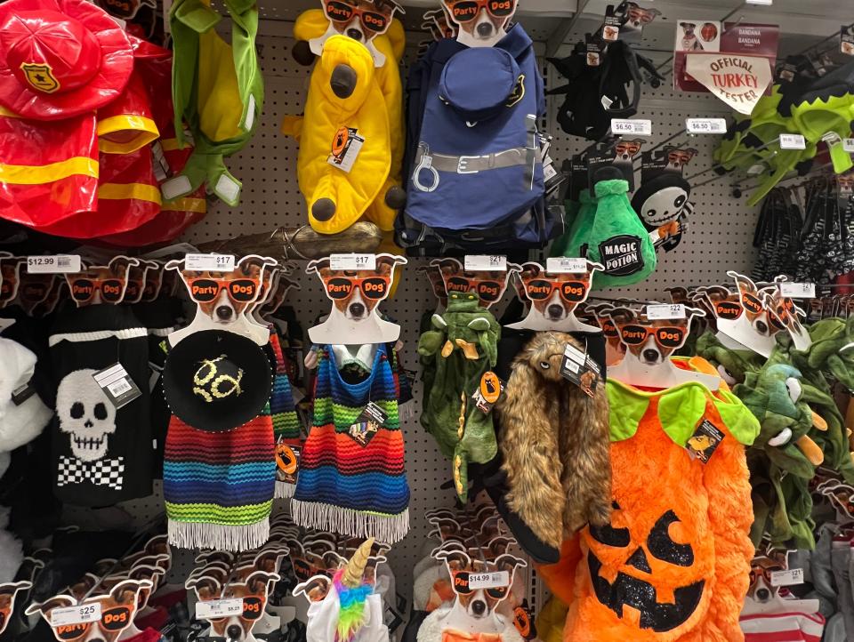 dog costumes party city