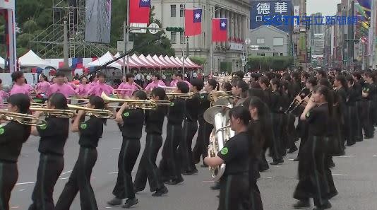 日本東京農業大學第二高等學校吹奏樂部「翡翠騎士」表演