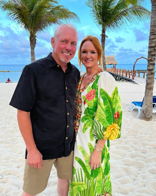 ree and ladd drummond on a beach