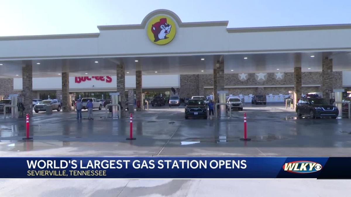 World's largest gas station opens in Tennessee