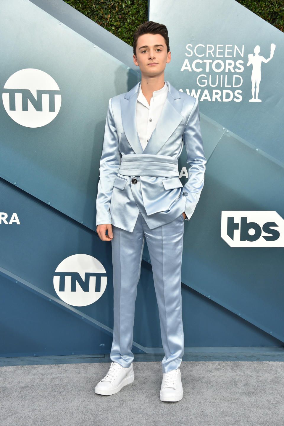 LOS ANGELES, CALIFORNIA - JANUARY 19: Noah Schnapp attends the 26th Annual Screen Actors Guild Awards at The Shrine Auditorium on January 19, 2020 in Los Angeles, California. 721430 (Photo by Gregg DeGuire/Getty Images for Turner)
