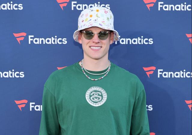 Look: Joe Burrow hanging out with Damar Hamlin, Trevor Lawrence during  Super Bowl