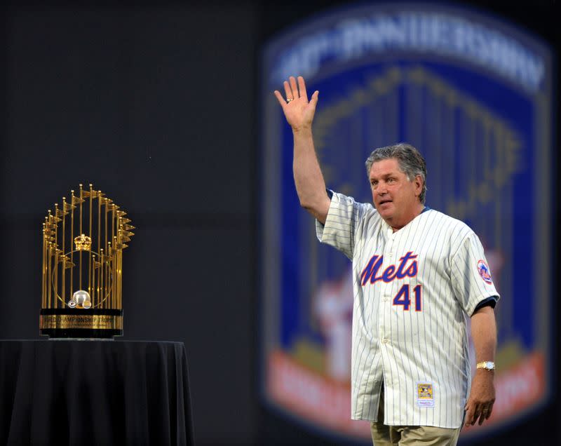 FILE PHOTO: Former New York Mets pitcher Seaver waves during celebration of 40th anniversary of their 1969 World Championship in New York