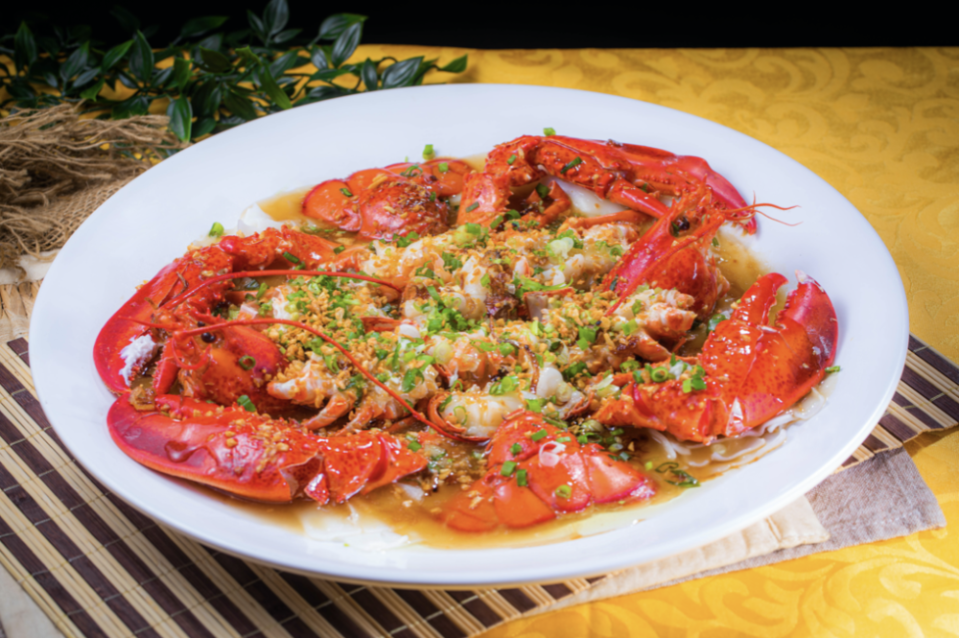 Yang Ming Seafood - Andrew Lobster