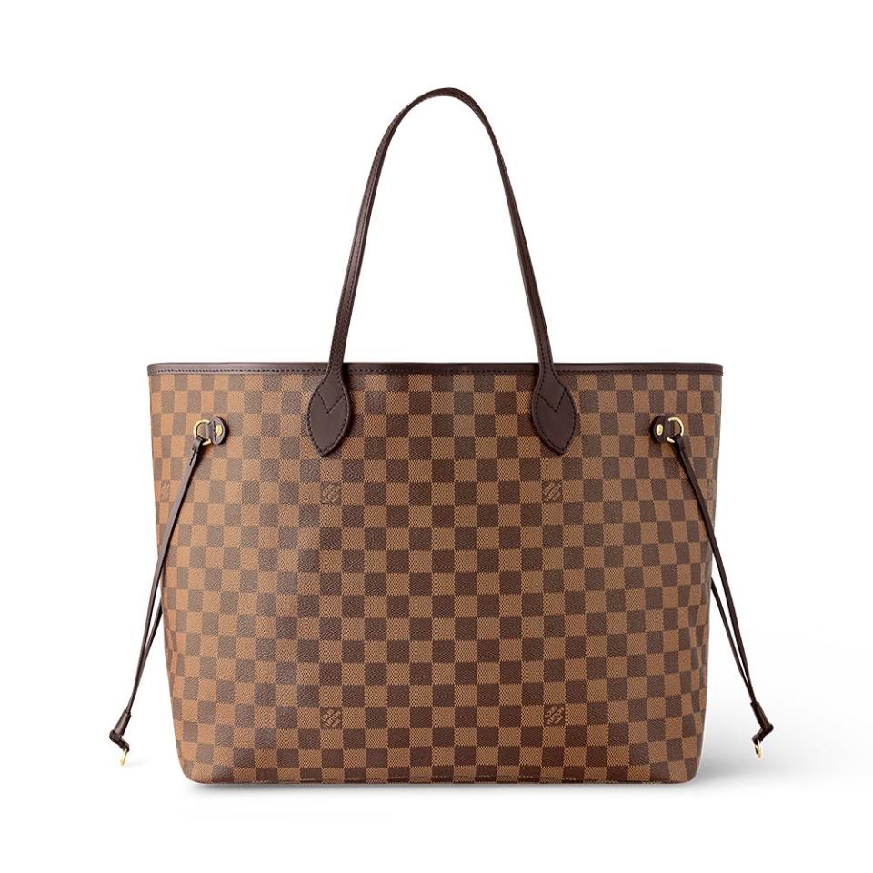 <p><a href="https://us.louisvuitton.com/eng-us/products/neverfull-gm-damier-ebene-008115/N41357" rel="nofollow noopener" target="_blank" data-ylk="slk:Shop Now;elm:context_link;itc:0;sec:content-canvas" class="link ">Shop Now</a></p><p>Neverfull GM Damier Ebene</p><p>$2100.00</p>