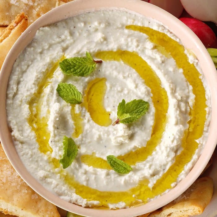 Whipped Feta Dip Exps Tohjj22 260839 Dr 01 19 2b 3