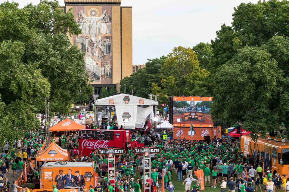 It’s official! ‘College GameDay’ headed to Notre Dame for Ohio State