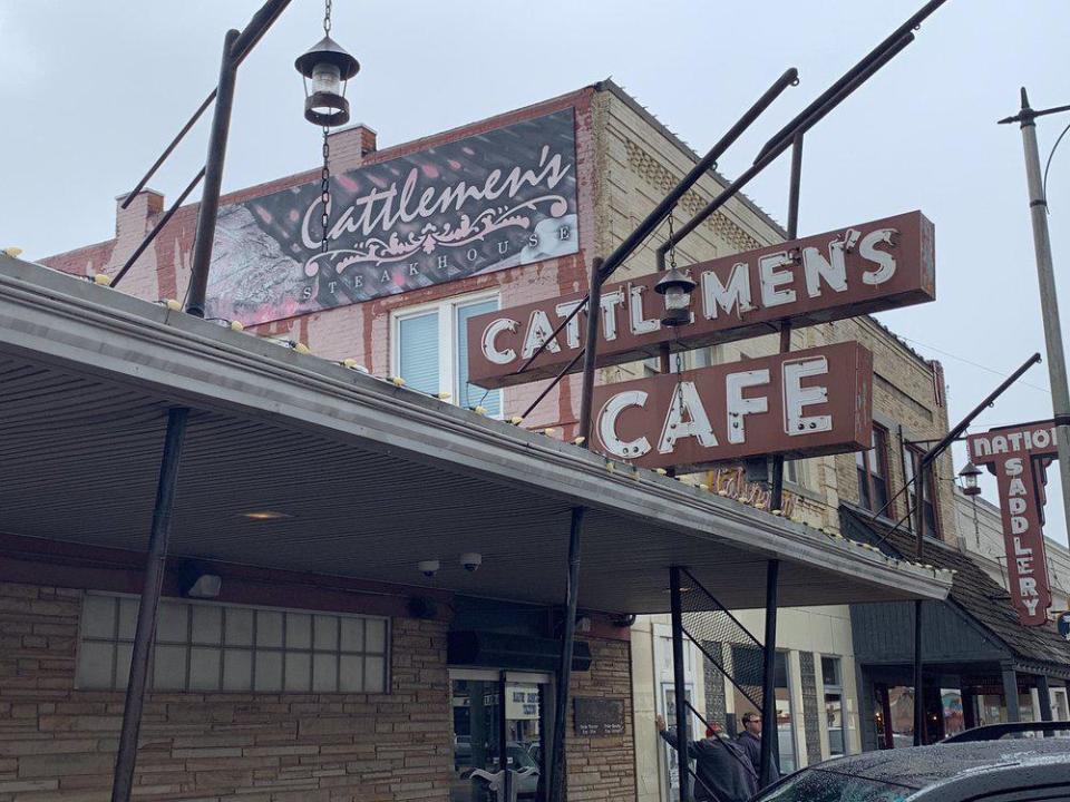Oklahoma: Cattlemen’s Steakhouse (Oklahoma City)