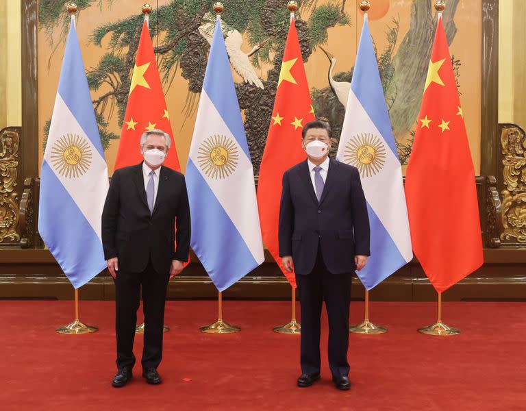 Alberto Fernández con Xi Jinping, en China, durante la visita del presidente argentino, en febrero