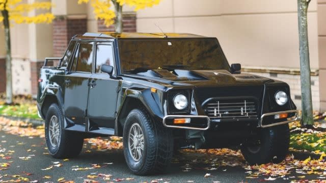 Lamborghini LM002