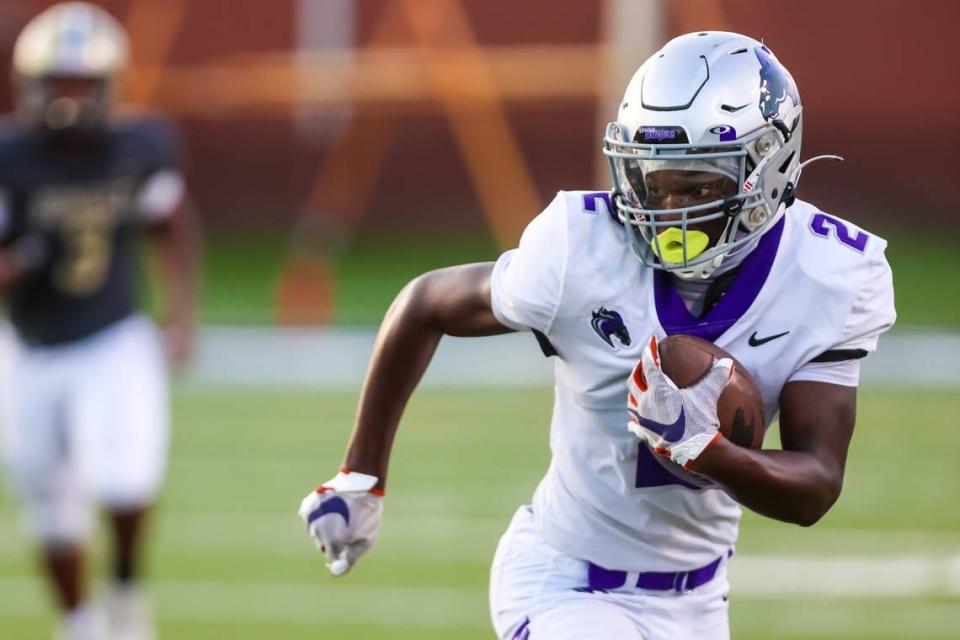 Ridge View Blazers wide receiver Jordon Gidron (2) runs after the catch against the Blythewood Bengals during their game at Blythewood High School in Blythewood, SC, Friday, Aug. 18, 2023.