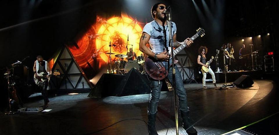 Rocker Lenny Kravitz closed his tour at the Fillmore Miami Beach on Feb. 25, 2012. Photo: Tomas Loewy.