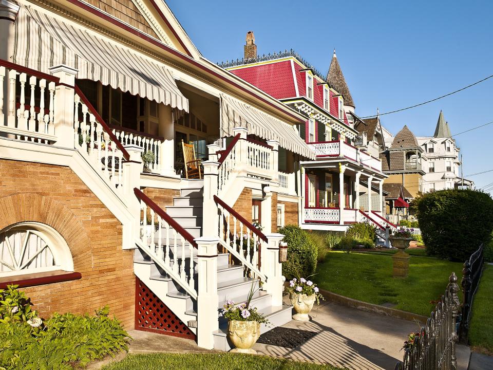 houses and bed & breakfasts line the street in cape may