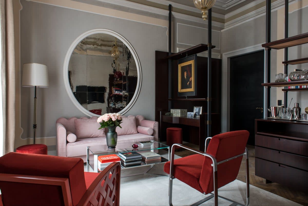 Suites boast their own luxe living rooms (Nolinski Venezia)
