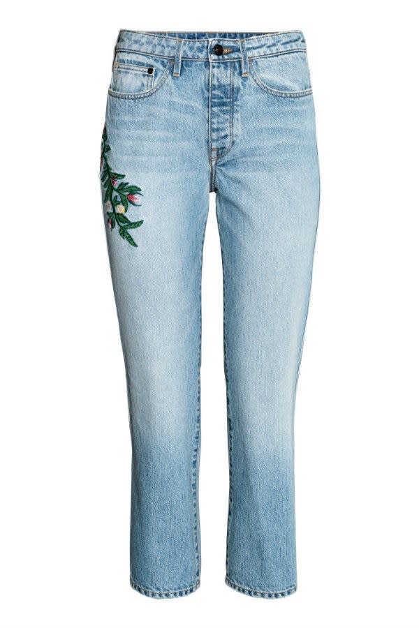 <p>H&M straight high ankle jeans $49.99, <a rel="nofollow noopener" href="http://www.hm.com/us/product/67726?article=67726-A&mbid=synd_yahoostyle" target="_blank" data-ylk="slk:hm.com;elm:context_link;itc:0;sec:content-canvas" class="link ">hm.com</a></p>