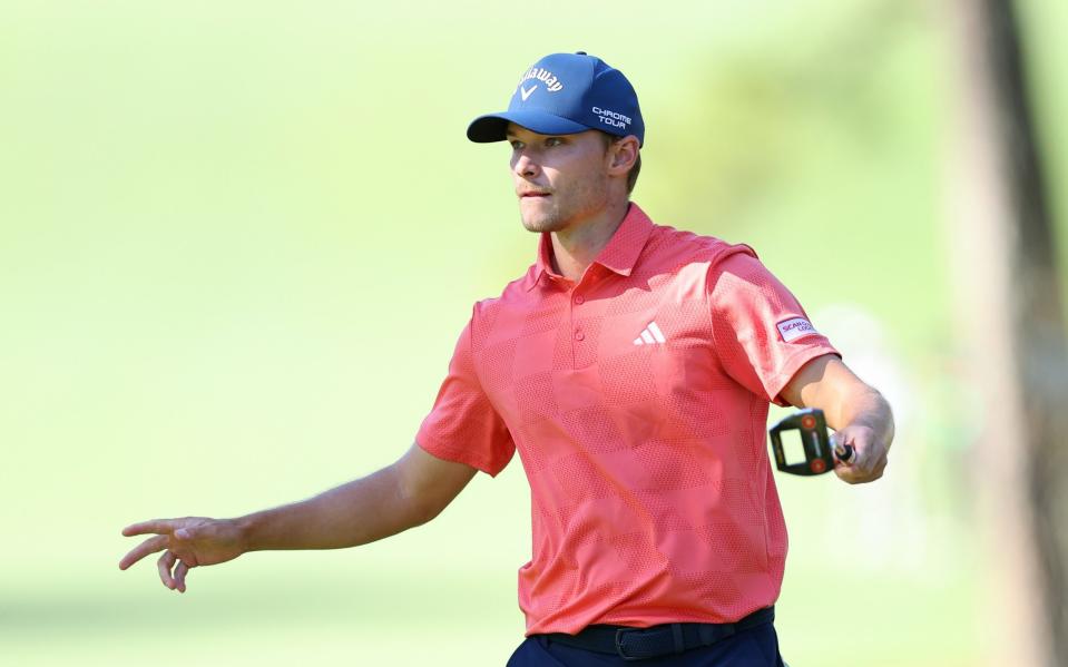 Nicolai Hojgaard celebrates a birdie on 10