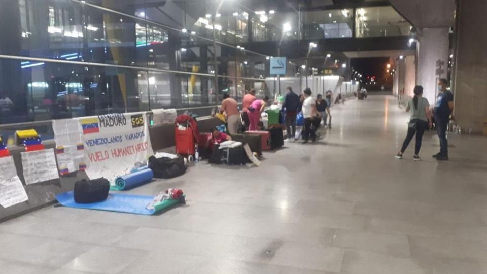 El grupo se encuentra en la Terminal 4 del Aeropuerto de Madrid Barajas.