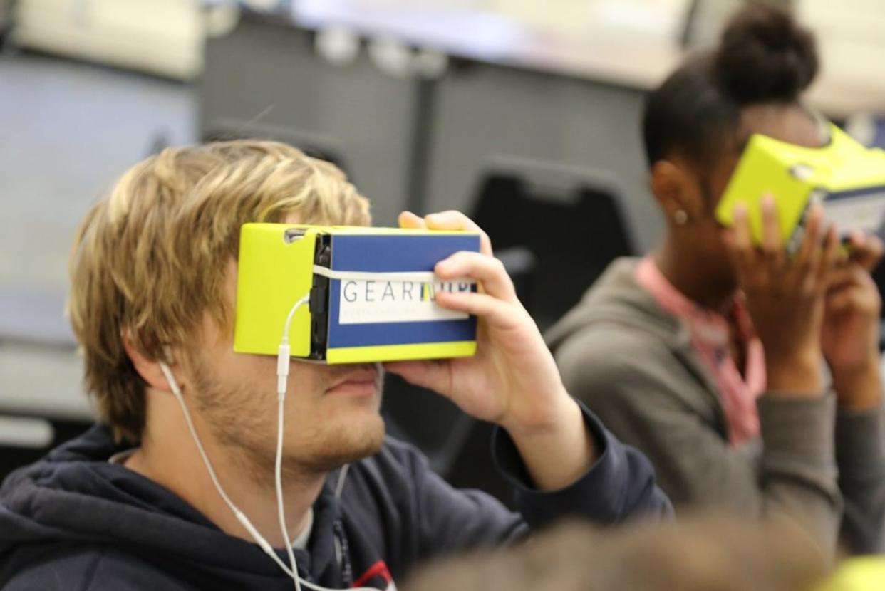 <span class="caption">Goggles let students visit college campuses without having to travel.</span> <span class="attribution"><span class="source">Person County Schools</span>, <a class="link " href="http://creativecommons.org/licenses/by-nd/4.0/" rel="nofollow noopener" target="_blank" data-ylk="slk:CC BY-ND;elm:context_link;itc:0;sec:content-canvas">CC BY-ND</a></span>