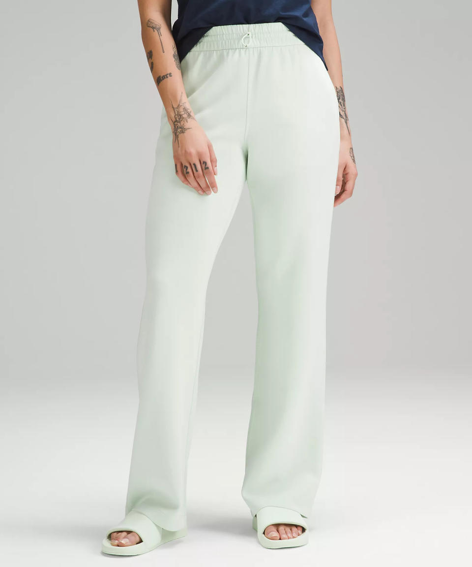 Softstreme High-Rise Pant (Photo via Lululemon)