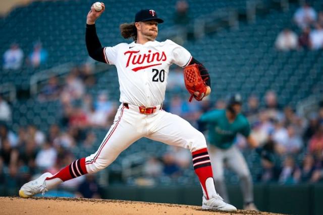 Twins defeat Mariners as Paddack strikes out 10 and gets offensive support  - Yahoo Sports