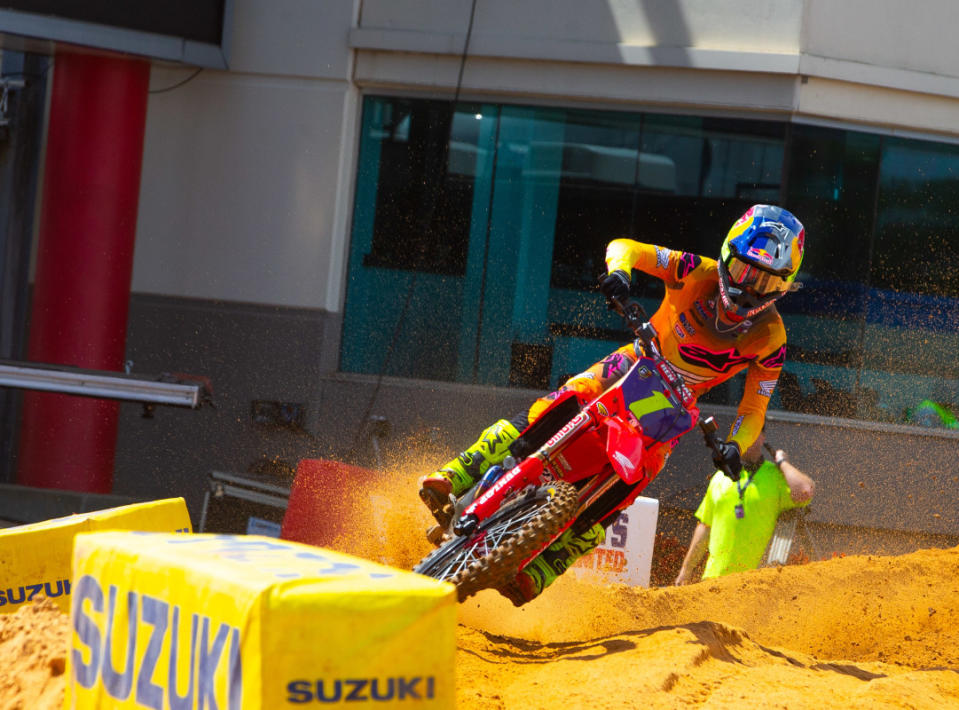 Will the #1 come back to re-claim his 450SMX tile?<p>Photo Courtesy of BrownDogWilson</p>