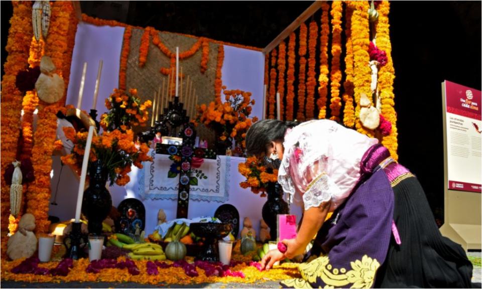 Ofrenda Día de Muertos en Palacio Nacional. Foto: Presidencia