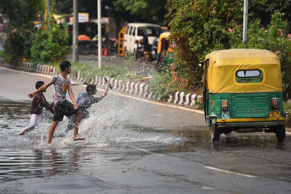 <strong>We all have that one or two or three friend/friends.</strong> (Photo by Sanchit Khanna/Hindustan Times via Getty Images)