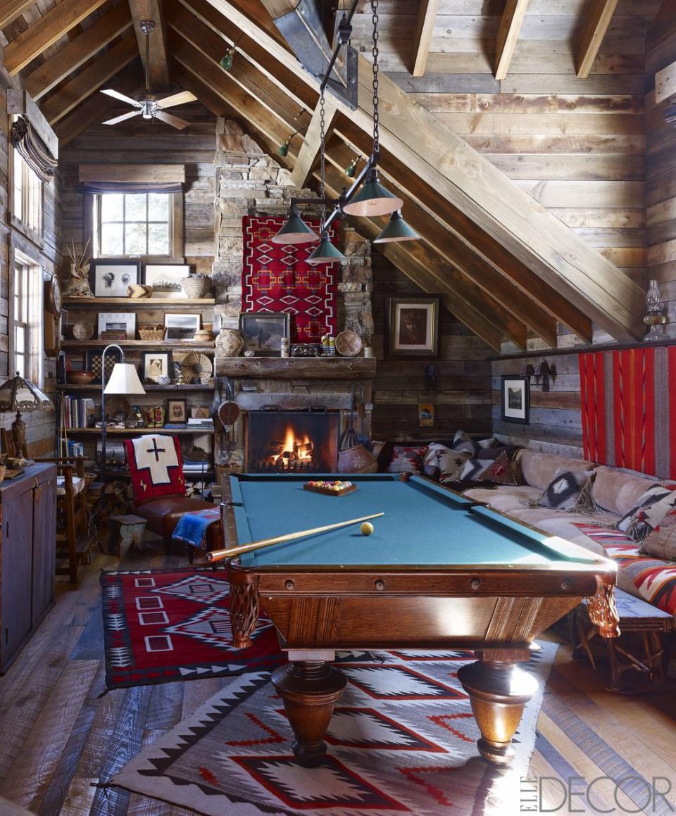 Layer Patterned Rugs on the Floor