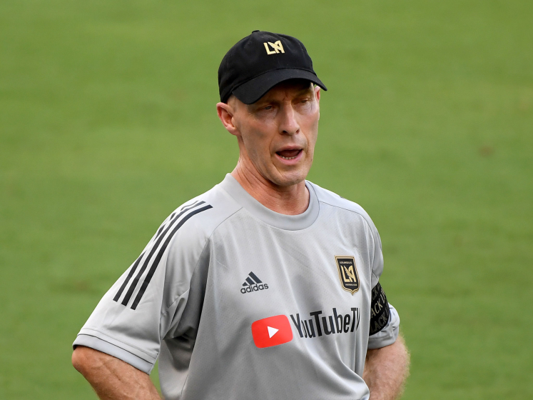 LAFC coach Bob Bradley on the sidelines during a game.