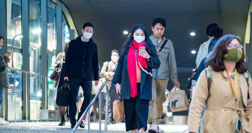 氣象局表示，明（3）日東北季風減弱，各地氣溫開始回升，北部、東半部高溫可來到24度。（圖／達志影像）