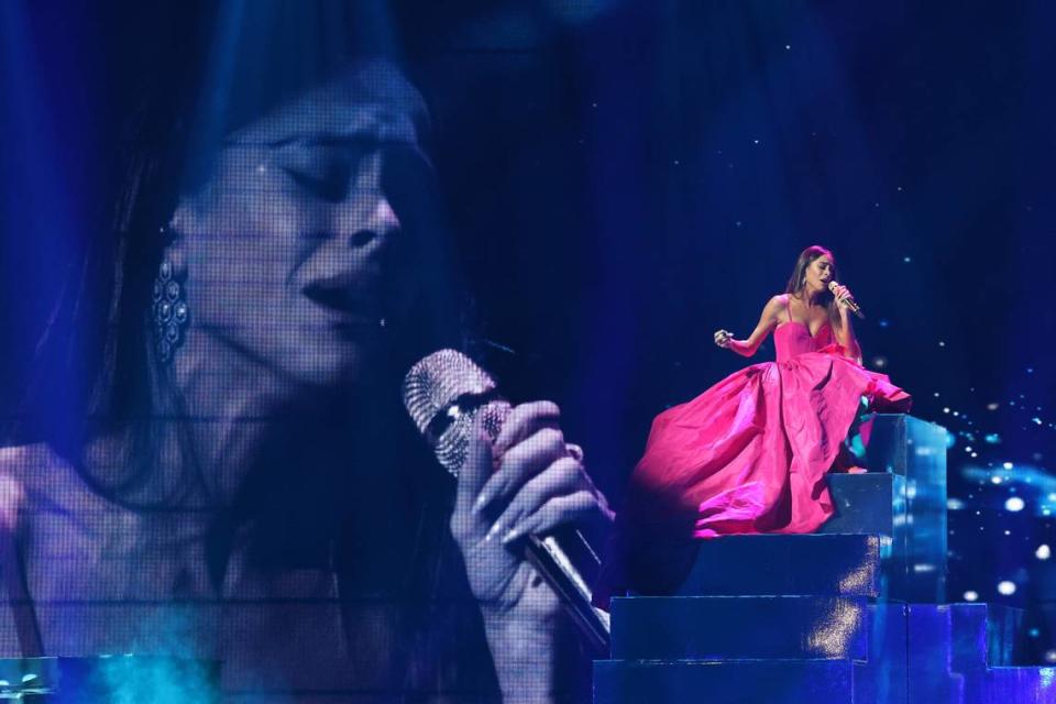 Tini durante su actuación en los Premios Billboard de la Música Latina 2022 en el escenario del Watsco Center, en Coral Gables, el 29 de septiembre de 2022.