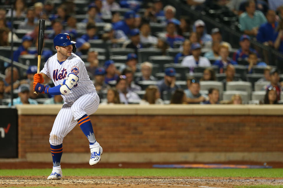 NEW YORK, NY - AUGUST 27: Pete Alonso #20 of the New York Mets in action against the Chicago Cubs during a game at Citi Field on August 27, 2019 in New York City. (Photo by Rich Schultz/Getty Images)