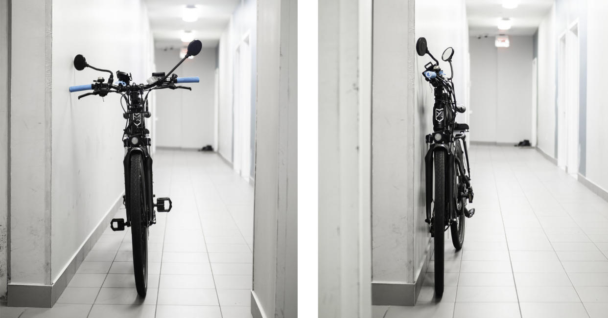 The Juiced CCX in my building’s narrow hallway. It’s way easier to maneuver when the handlebars are folded with the Thinstem.