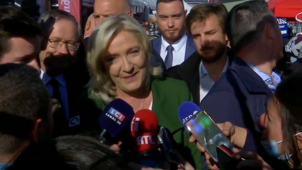 Marine Le Pen en déplacement au salon de l’élevage ce jeudi 7 octobre - BFMTV