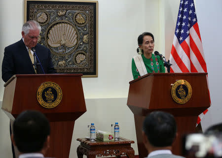 Myanmar's State Counselor Aung San Suu Kyi and U.S. Secretary of State Rex Tillerson attend a press conference at Naypyitaw, Myanmar November 15, 2015. REUTERS/Aye Win Myint